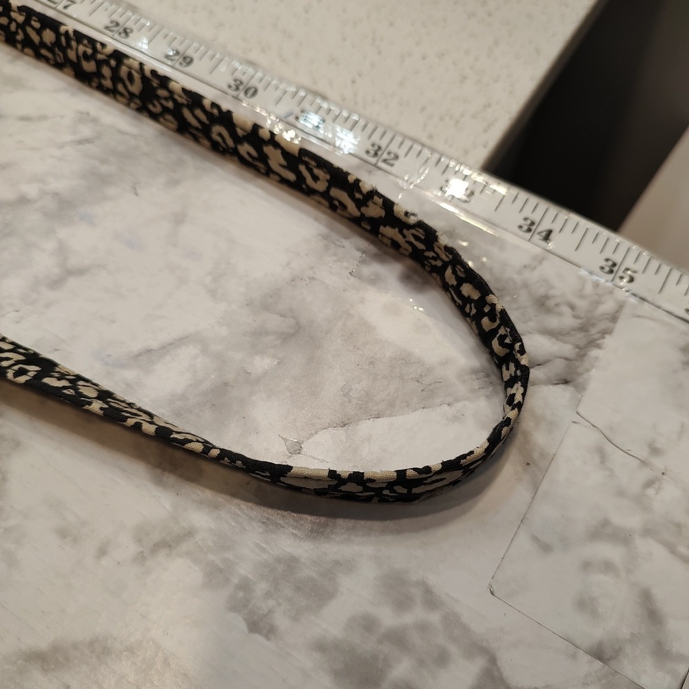 Vera Bradley Black White Animal Print Quilted Crossbody Zip Pockets Adjustable - Picture 10 of 12